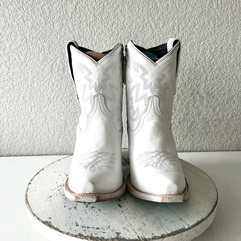 Lane SMOKESHOW White Cowboy Booties Western Cowgirl Short Ankle Boots Womens 9 - Picture 2 of 11